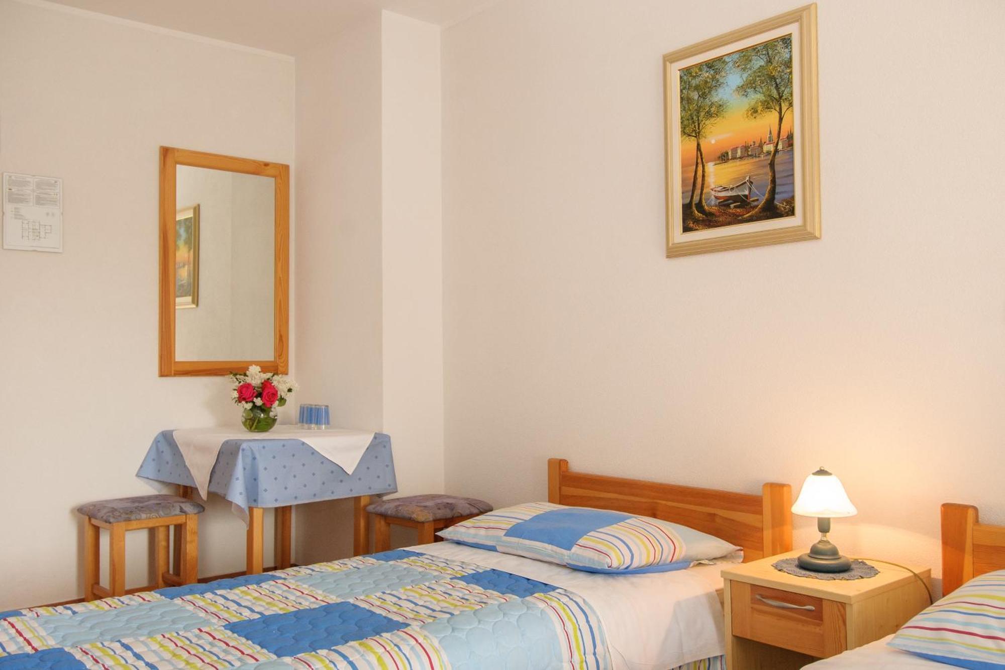 Bed And Breakfast Ritosa Porec Bagian luar foto