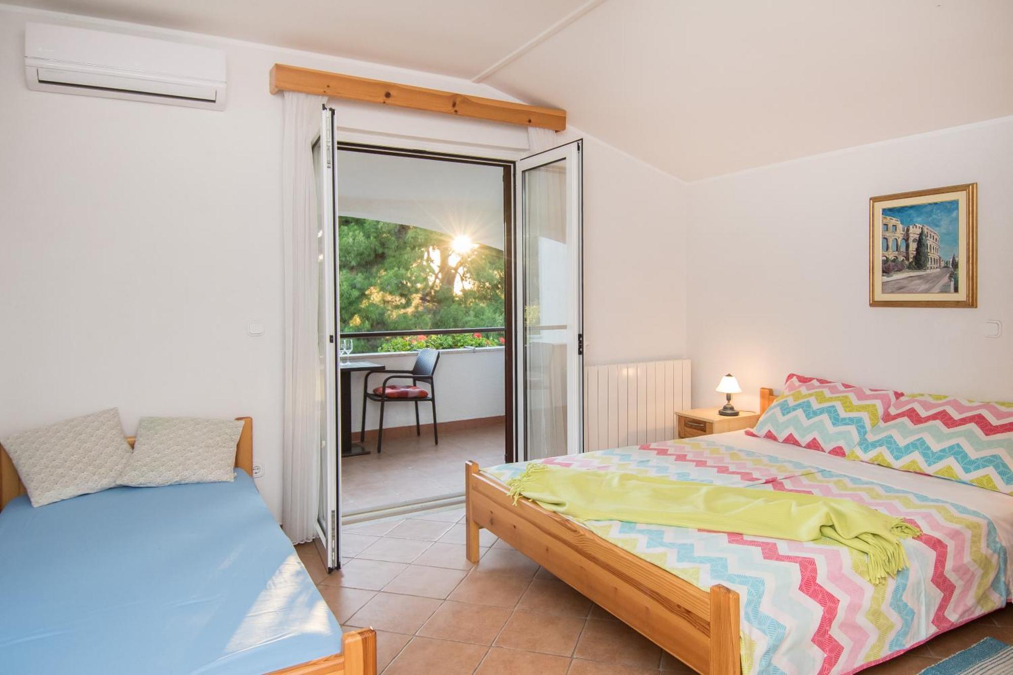 Bed And Breakfast Ritosa Porec Bagian luar foto